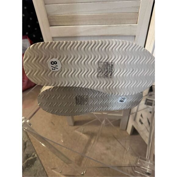 Juicy Couture platino o’clock tan gold sequin bling ugg boots 8.5 nwt - Picture 6 of 7